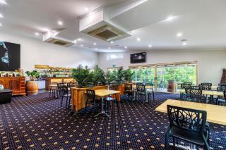 Red Bridge Motor Inn - 5