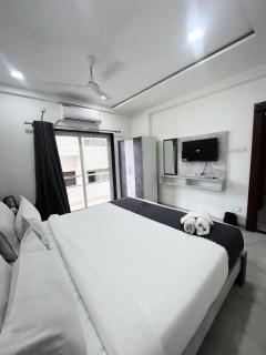SwagStay Hotel Riviera - Jāmb - 9