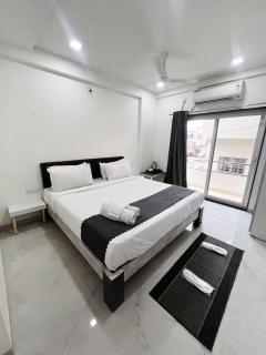 SwagStay Hotel Riviera - Jāmb - 6