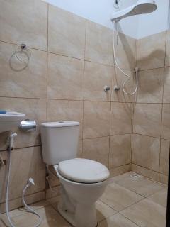 Casa com 2 quartos 2 banheiros cozinha e lavanderia - 6