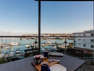 16 Marinus - Cowes - 0