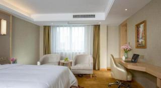 Vienna Hotel Anhui Huainan Railway Station - 3