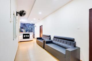 Hotel O A1 Premium AC Rooms - Pedda Waltair - 0