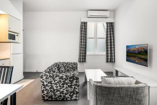 Central Melbourne Apartment with City Charm - Melbourne - 5
