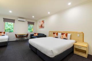 Red Bridge Motor Inn - 2