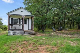Tiny Town Regulators Bunk House Ranch Animals by Vacation Your Way - Hico - 7