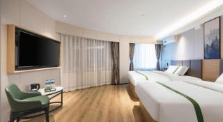 GreenTree Inn Shenyang Tiexi Huaxiang Road Metro Station Express Hotel - 1