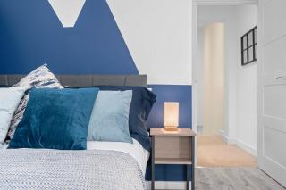 Modern 4 BR in Salford with Wi-Fi - Manchester - 8