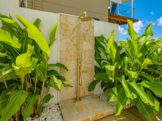 Cvue - Rainbow Beach - Rainbow Beach - 8