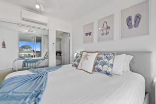 Palm & Sea Trinity Beach - 2