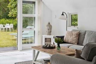 Newly Renovated Holiday Home Near The Beach - Marielyst - 6