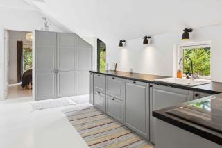 Newly Renovated Holiday Home Near The Beach - Marielyst - 5