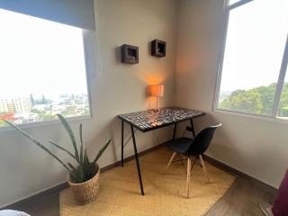 Luxury Penthouse with Stunning Views - San Salvador - 3