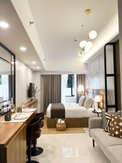 The Montaine Suite in Town Center - 7