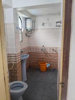 MN Guest house - Guwahati - 6