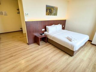Emart Hotel (Riam) - Miri - 8