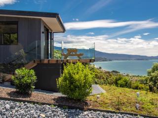 Bay Vista Beauty - Pohara - 2