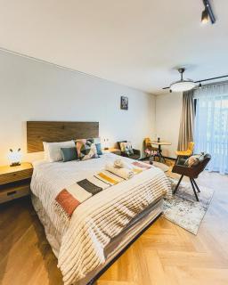 Promise on Nine Palms Century - 4