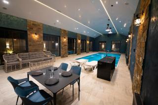 Luxury Beachfront Villa with Indoor Pool & BBQ - Baku - 8