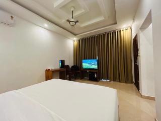 Lavilla Lake Resort And Restaurant - 2