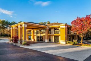 Quality Inn & Suites Atlanta Stone Mountain - Stone Mountain - 0
