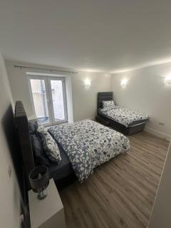 City centre apartment 2 - Cardiff - 7