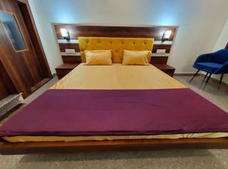 Hotel Nikunj Barsana - Jāmb - 4