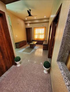 Hotel Nikunj Barsana - Jāmb - 1
