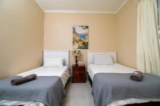 Roots Self Catering Unit 1 - Port Elizabeth - 9