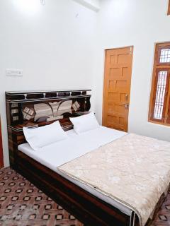 Bala ji homestay - Ayodhya - 5