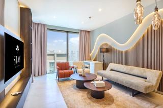 STAY BY LATINEM Luxury 1BR Holiday Home CVG 1803 near Burj Khalifa - Dubai - 0