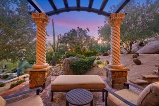 Castle On Black Mountain breathtaking panoramic views and outdoor entertainment - 2
