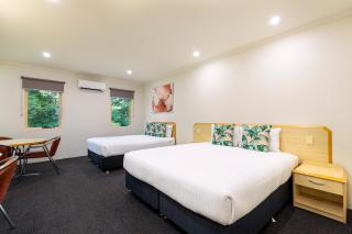 Red Bridge Motor Inn - 6