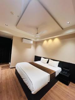 Hotel Presidency - Surat - 6