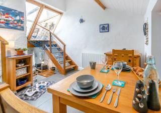Smugglers Cottage - Porthleven - 2