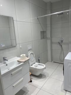 Blanco Apartments - Tirana - 8
