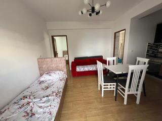 Cozy Corner Apartment - 2