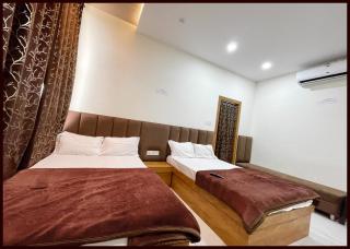 HOTEL G- RESIDENCY Near Shri Mahakaleshwar Jyotirlinga Temple - Railway Station Ujjian - Fully Air Conditioned And Spacious Room - Excellent Service Recommended - Ujjain - 2
