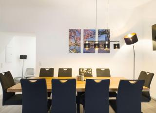 Zentrale Wohnung max 10 Erwachsene für Freunde & Familie - 0