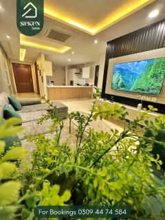 Luxury one bed apartment gold crest mall - Lahore - 0
