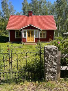 Swedish idyllic forest house - Alsterbro - 0
