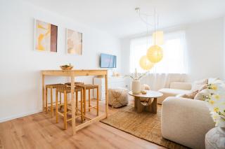 2 BR Apartment - ZENTRAL - KÜCHE - BALKON - WIFI - NETFLIX - BUSINESS - KAFFE - PARKHAUS - Wiesbaden - 9