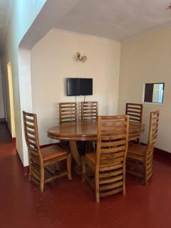 The Hut Hostel - Arusha - 8