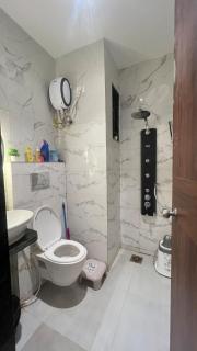 The cozy cabin studio apartments #10 - Mumbai - 7