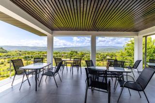 ALLIANCE Hotel NEW 2025 -Breakfast and pool included - Solotvino - 5