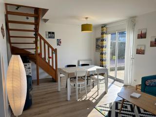 208-Maison 6p à proximité de Sables-D'or-les-Pins - 2