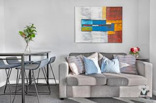 Bright Central 2-Bedroom Apartment with City Views - Sídney - 0