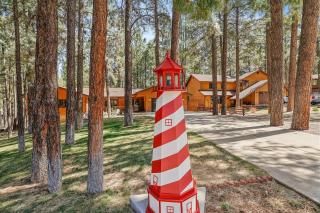 Pristine Cabin on Wooded Lot. Fantastic Location Pool Table - Flagstaff - 9