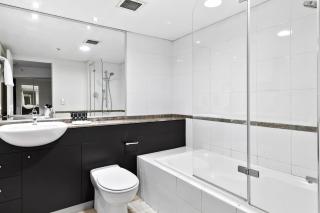 KozyGuru | Haymarket | High Level 2B APT - Sydney - 2