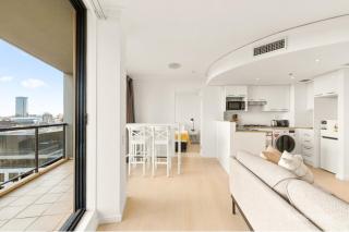 KozyGuru | Sydney CBD | Modern 2-Bedroom Apt - Sidney - 2